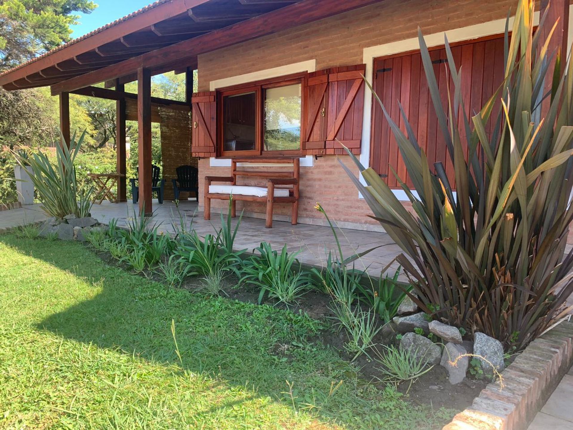 VENTA CASA 2 DORM C/PILETA V. GENERAL BELGRANO CBA