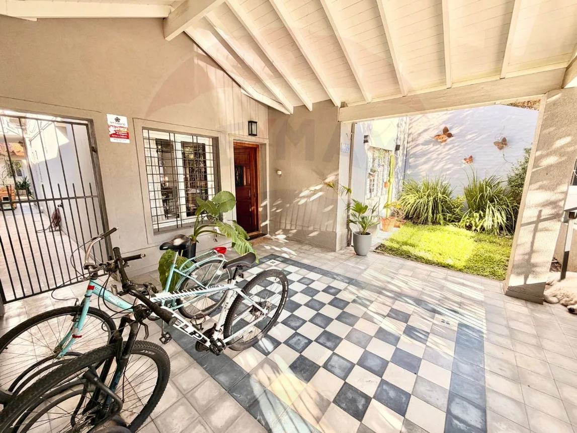 Casa en venta en Castelar, foto 3
