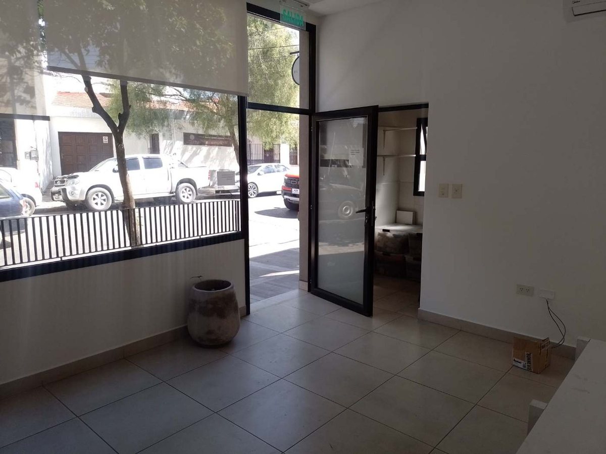LOCAL/OFICINA EN ALQUILER ZONA CENTRO - foto 4