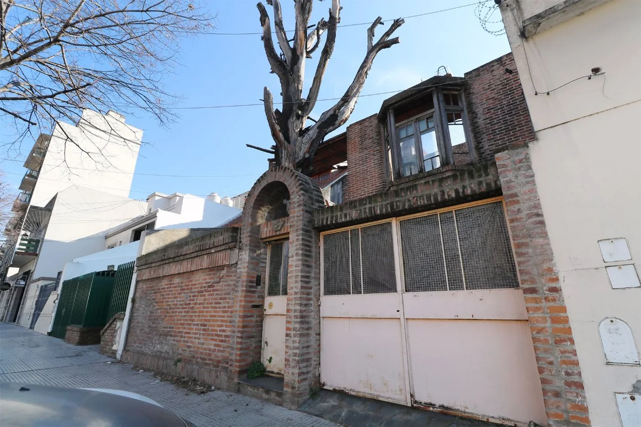 Casa de 3 ambientes en venta en Monte Castro, Lascano 5200