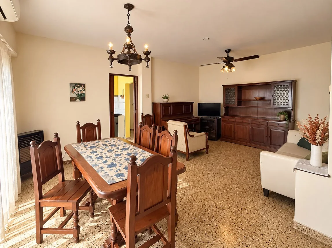Casa de 5 ambientes en venta en Mataderos, Miralla 1100, foto 3