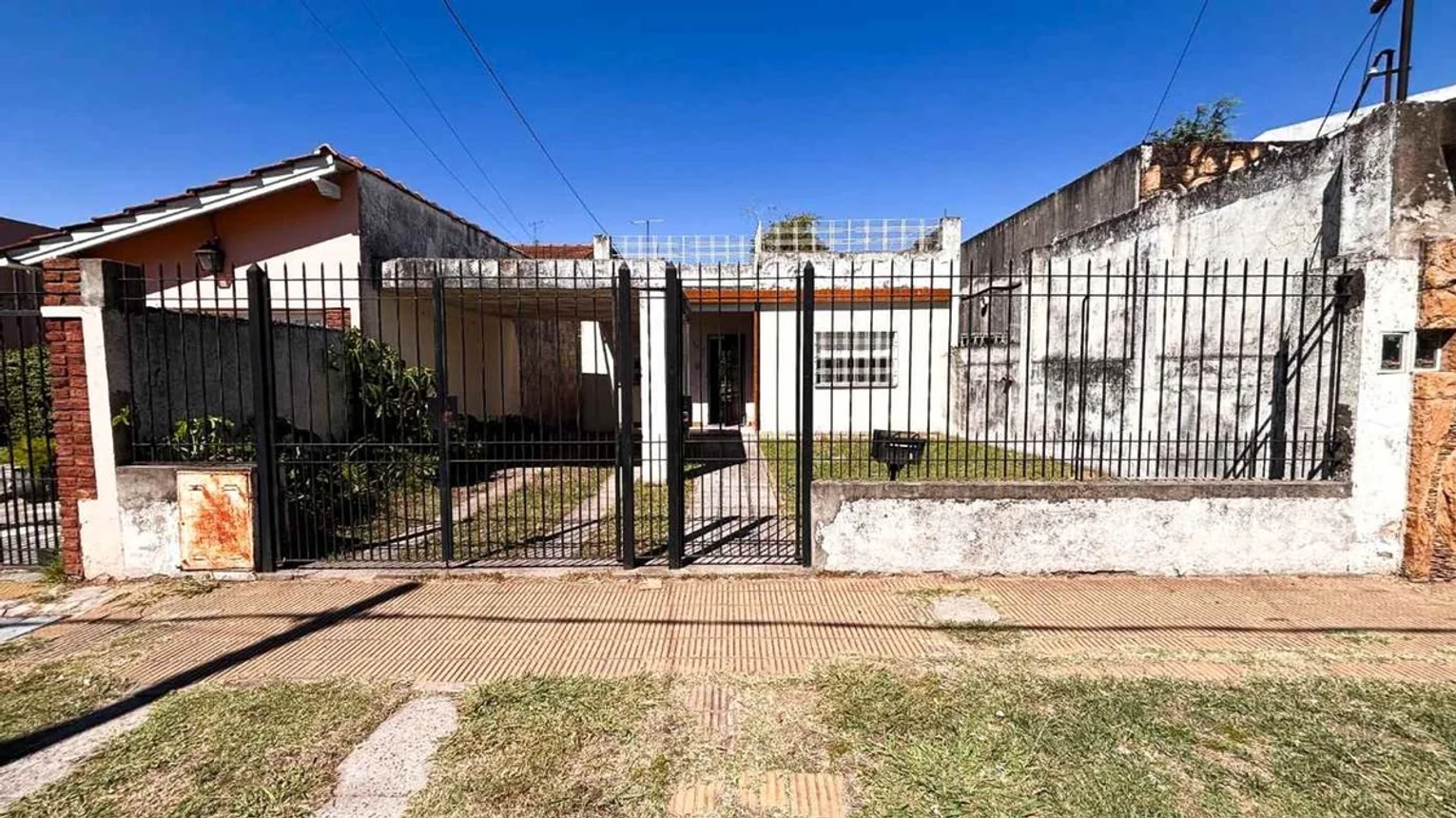 Casa de 3 ambientes en venta en San Justo, Hipólito Yrigoyen 3900, foto 2