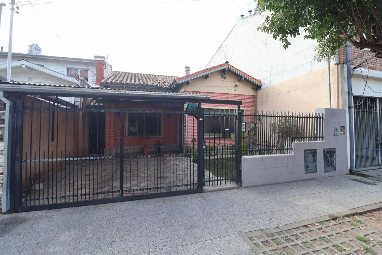 PH de 4 ambientes en venta en Munro, Cornelio Saavedra 2400, foto 2