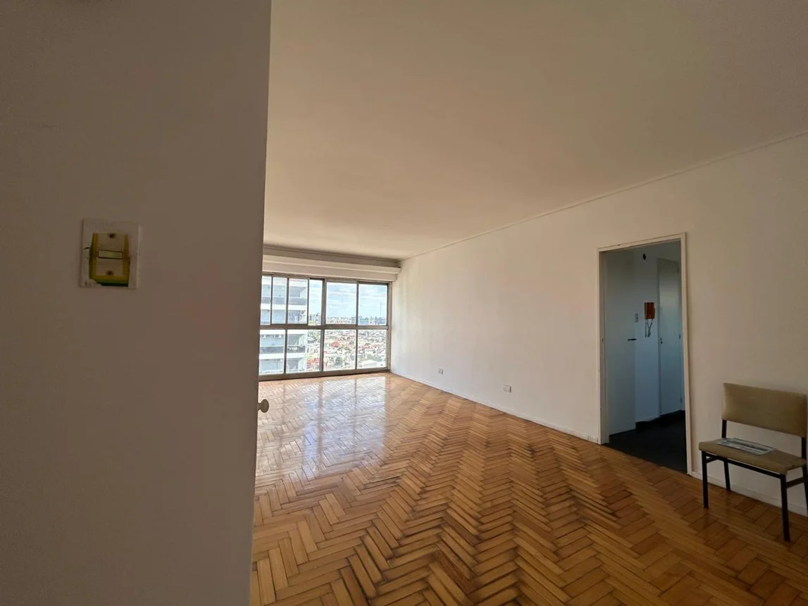 Departamento de 4 ambientes en venta en Avellaneda, Av Presidente Bartolomé Mitre 1700, foto 2