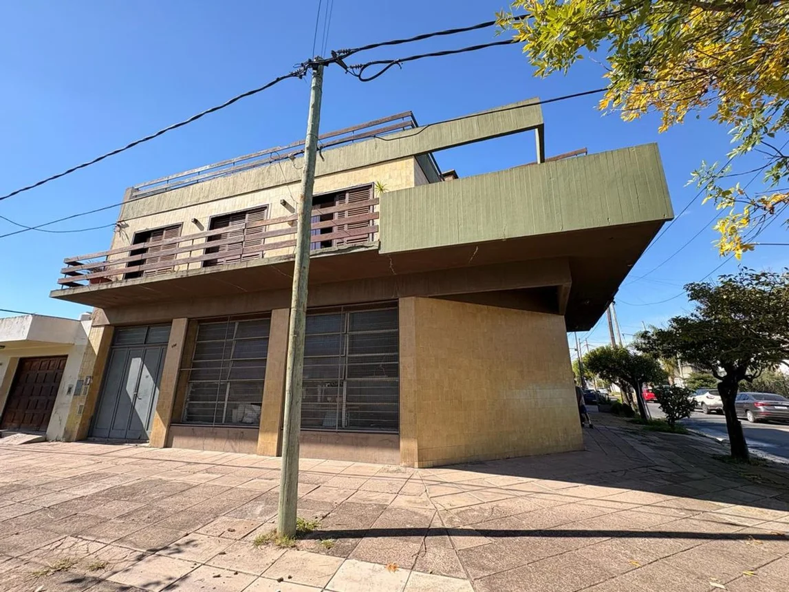 Casa en venta en Ramos Mejía, foto 2