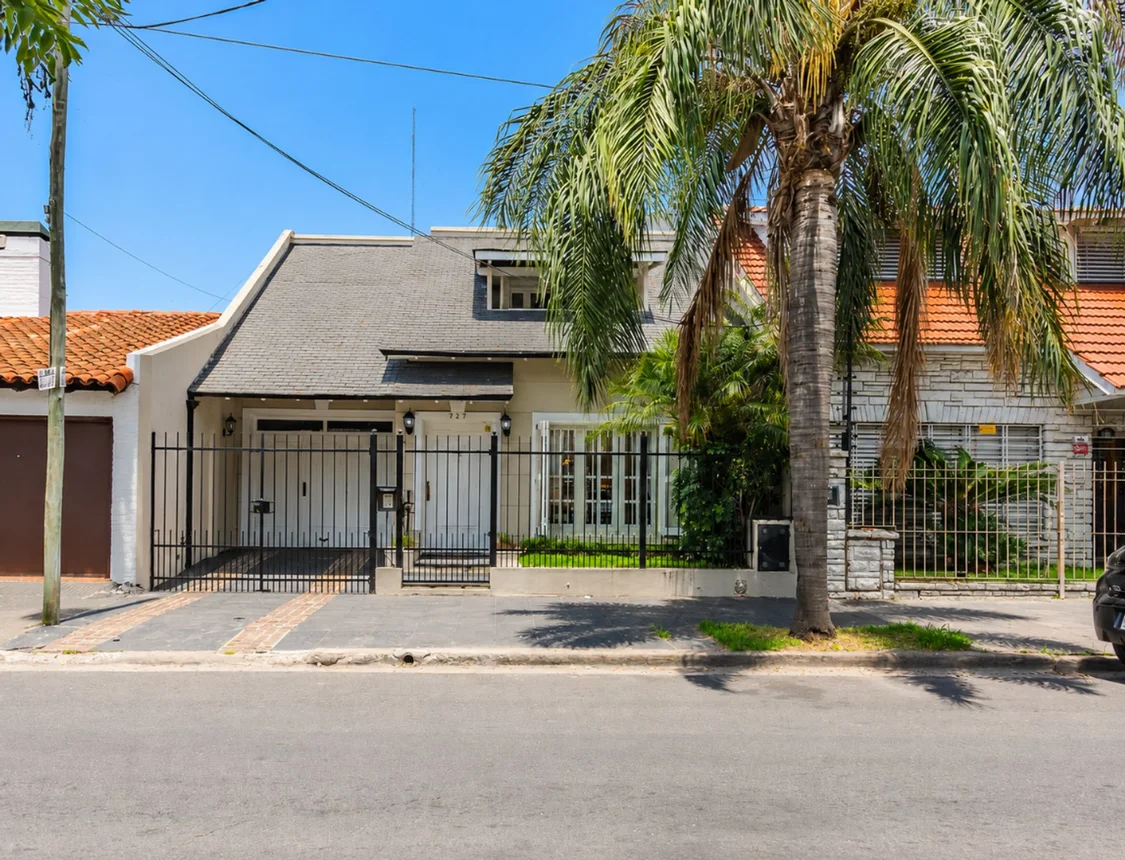Casa en venta en Ramos Mejía, foto 2
