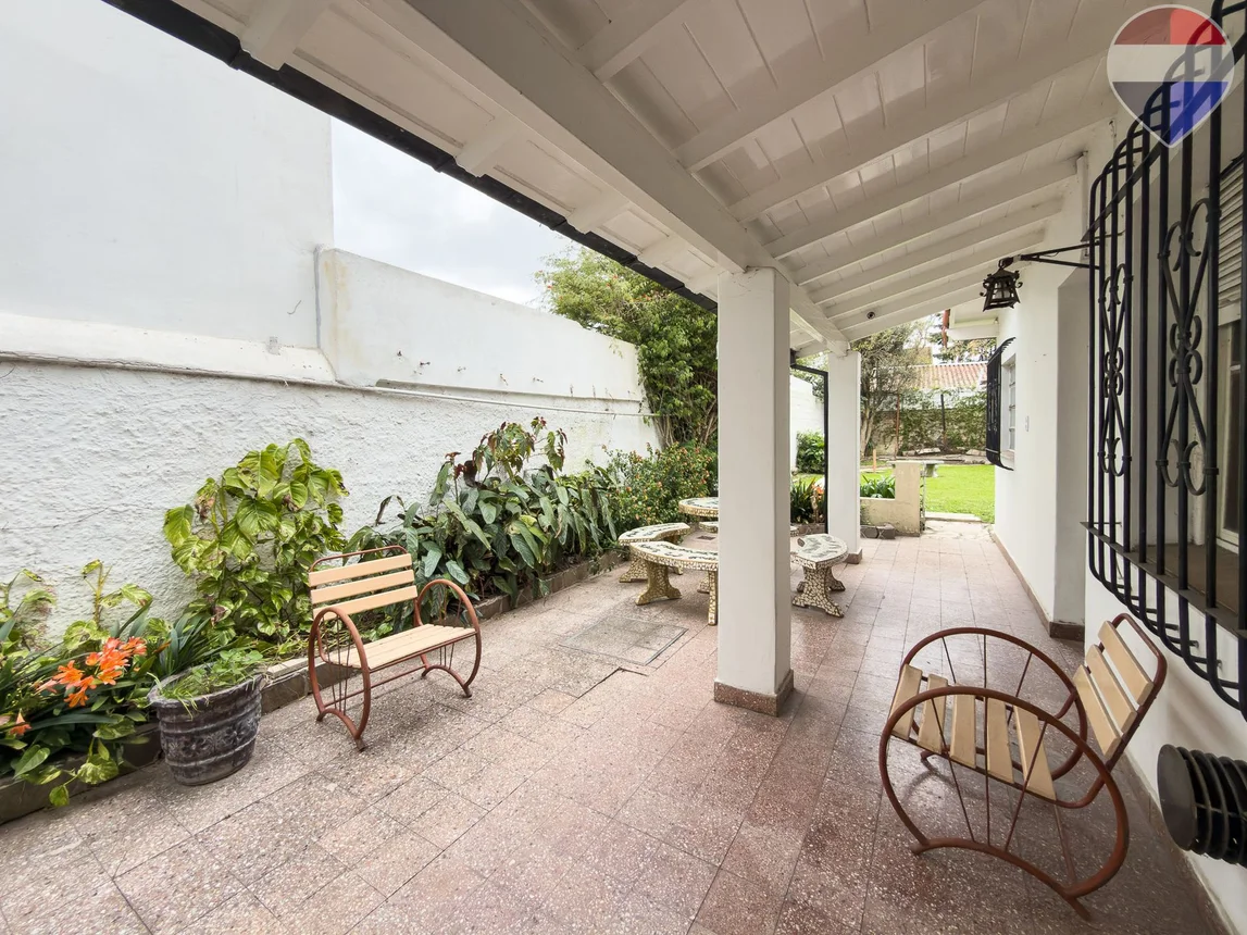 Casa en venta en Carapachay, Alfredo Guido 3700