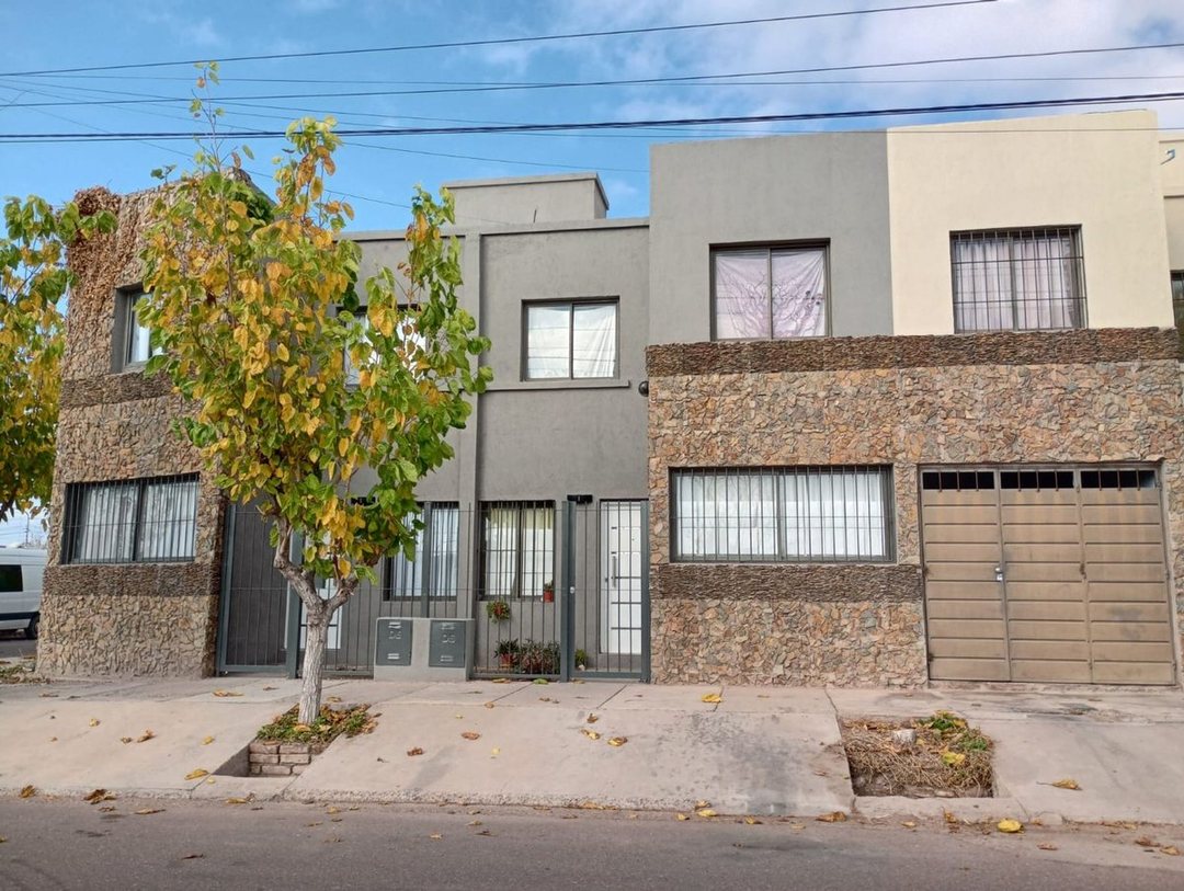 Departamento duplex en venta 4 ambientes en 60 Granaderos 0, Maipu ...