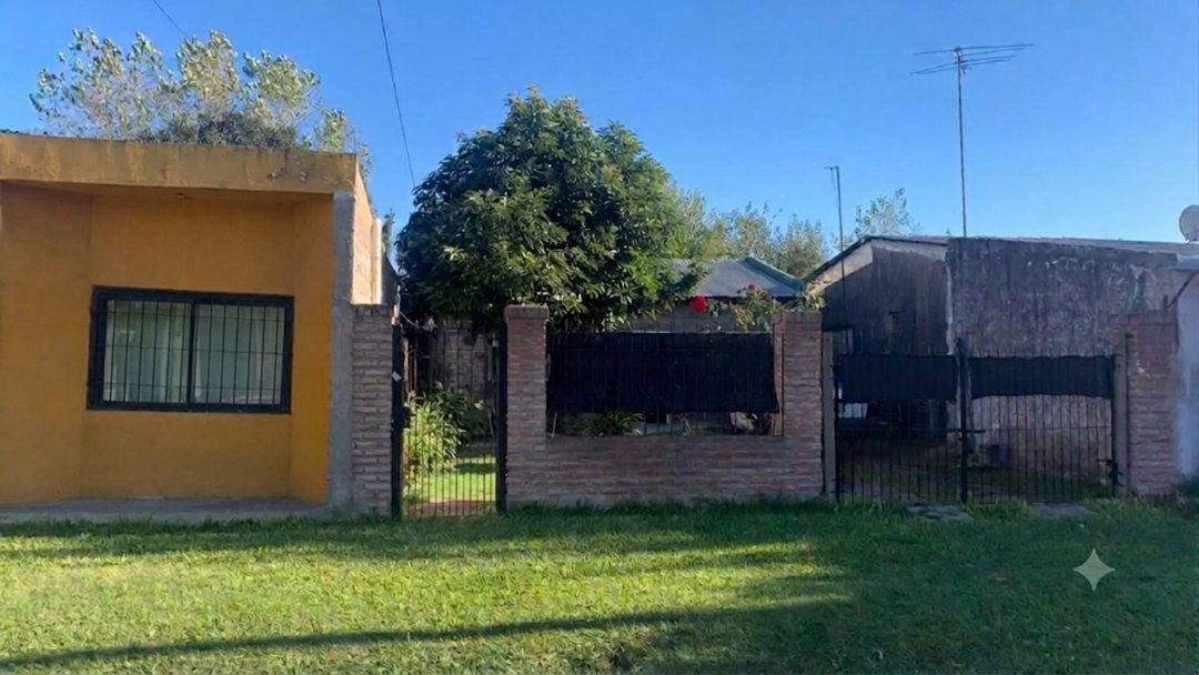 CASA Y COMERCIO EN VENTA MORENO OPORTUNIDAD