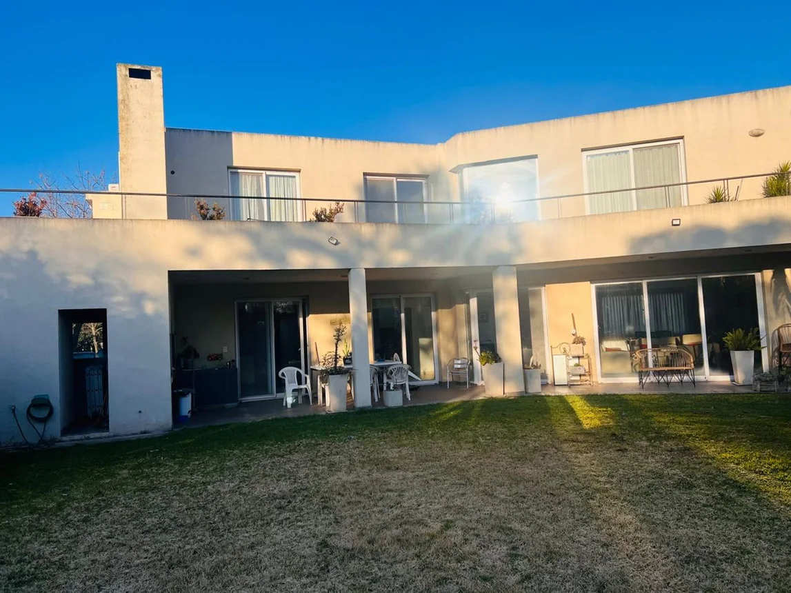 Casa en venta en Villa Rosa, foto 2