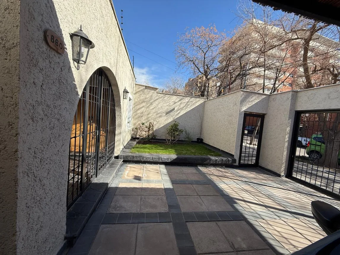 Casa en venta en Godoy Cruz