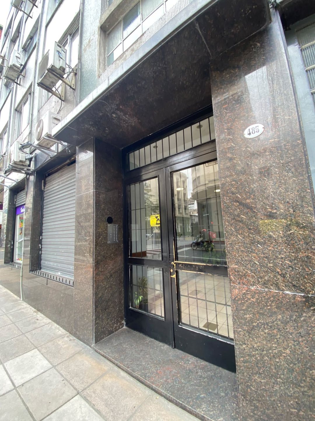 Oficina Monserrat impecable estado 70 m2 equipada