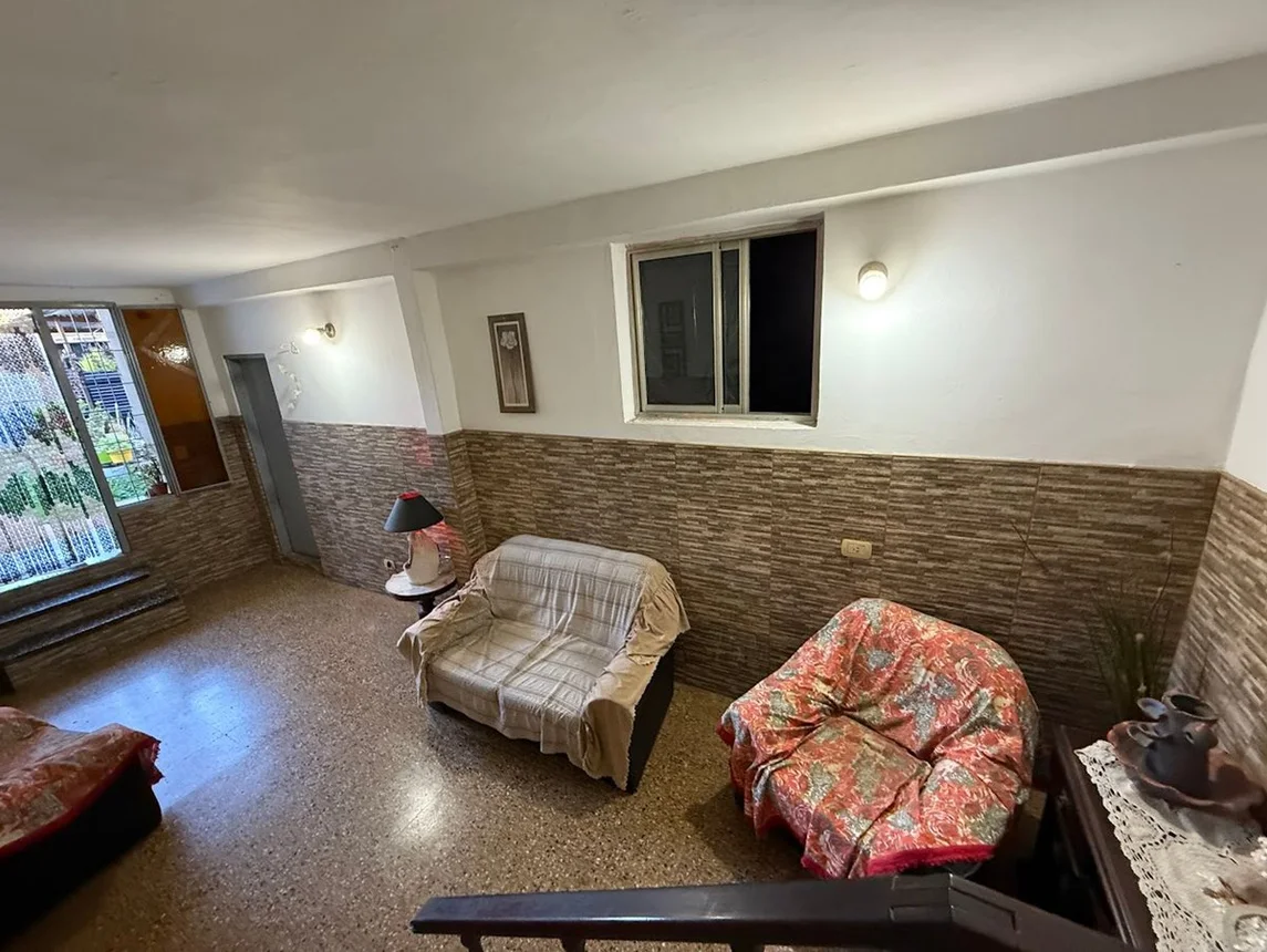 Casa de 5 ambientes en venta en La Tablada, Mariano Moreno 4700, foto 2