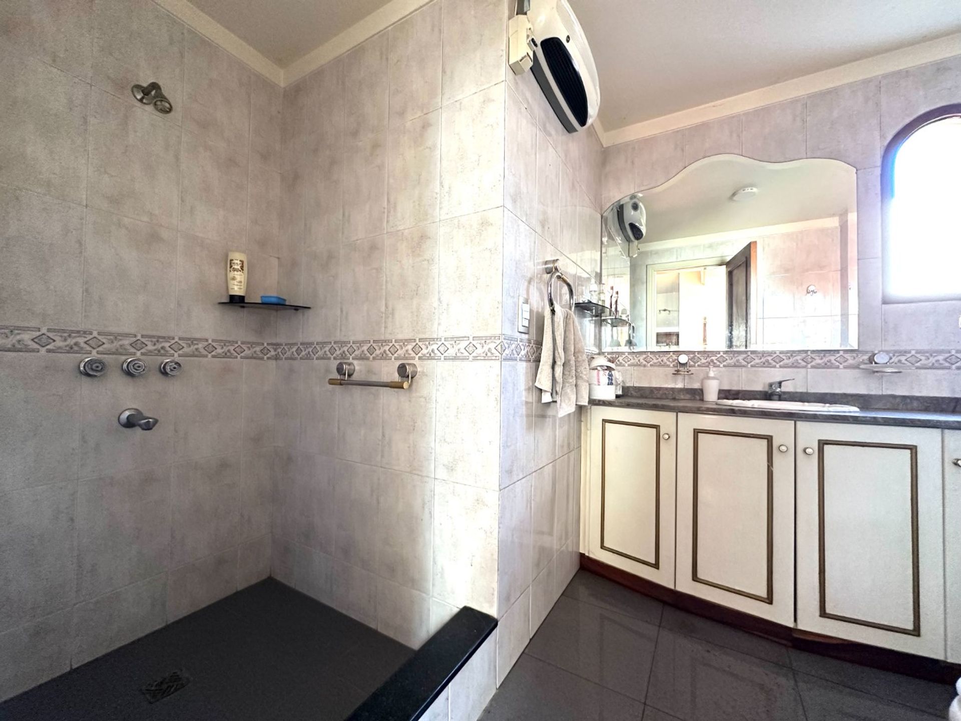 Foto 25 — CASA EN VENTA  755m² LOTE QUILMES OESTE