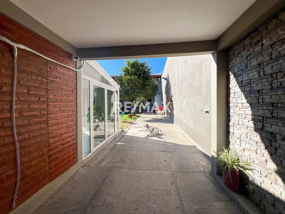 Casa en venta en Neuquén, foto 3