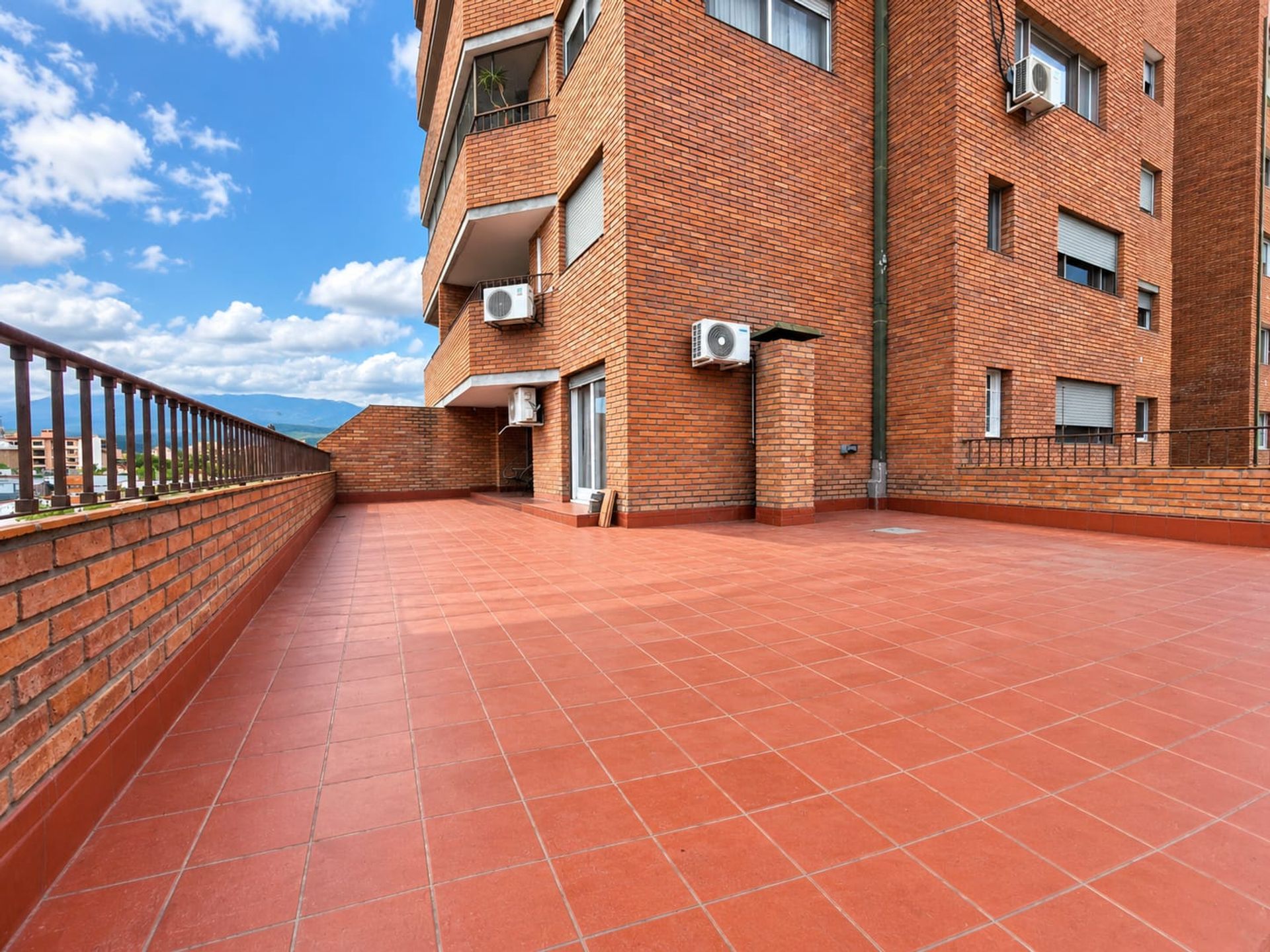 VENTA DEPTO 3 DORM C/COCHERA/TERRAZA APTO CREDITO - foto 2