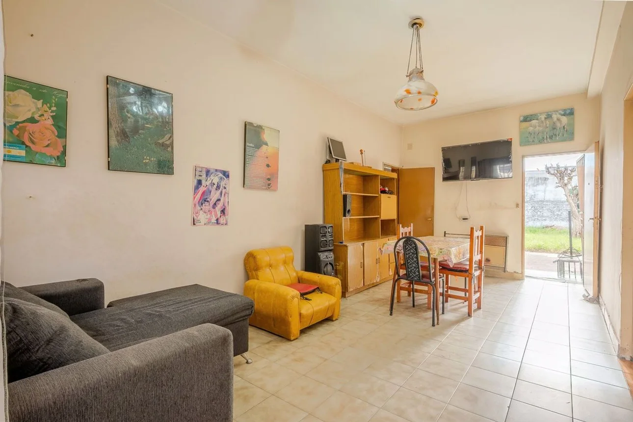 Casa de 3 ambientes en venta en Merlo, Suecia 1500, foto 4
