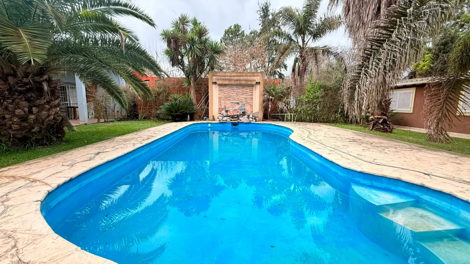Casa dúplex en venta en Manuel Alberti