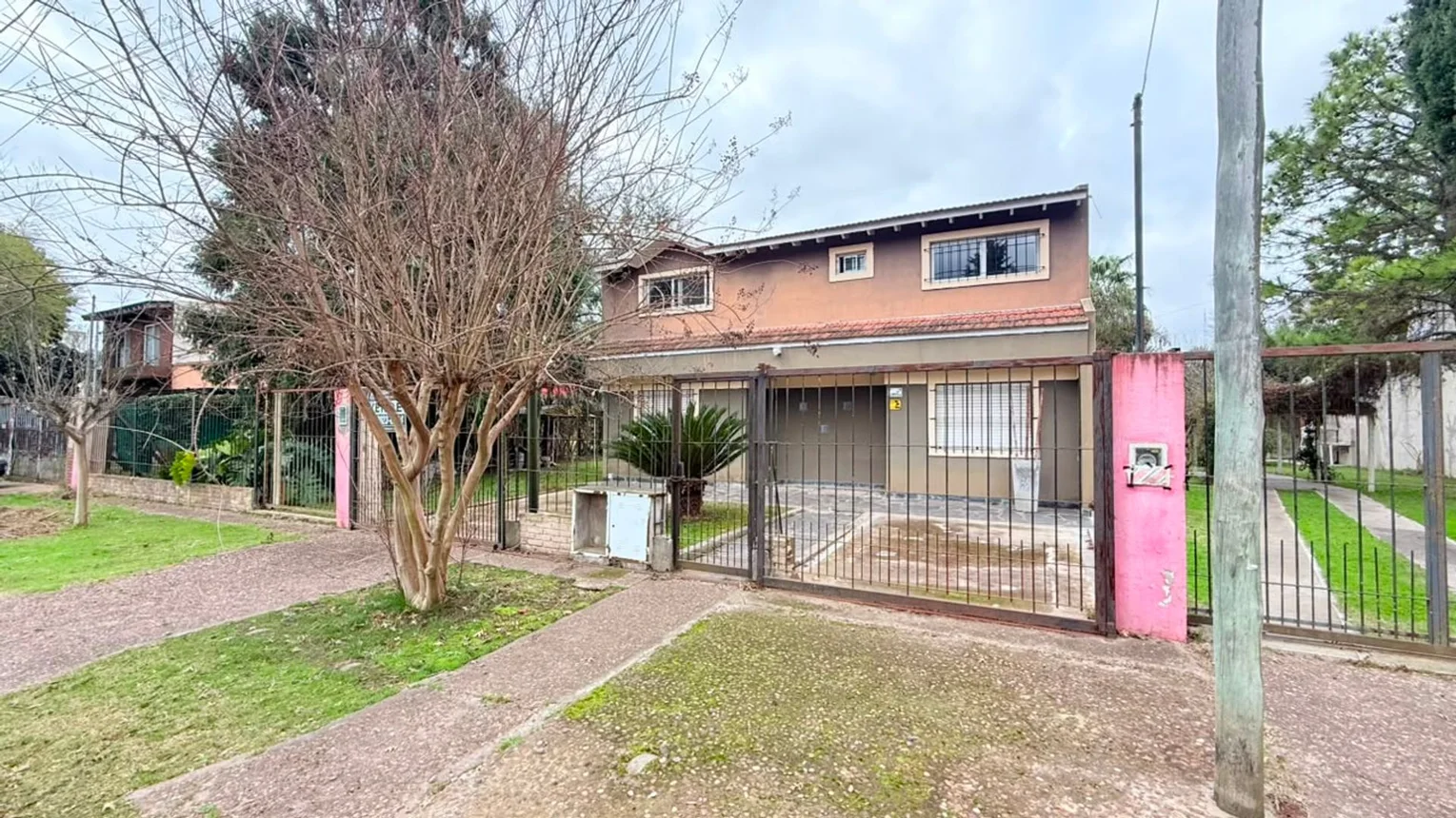 Casa dúplex en venta en Manuel Alberti, foto 2