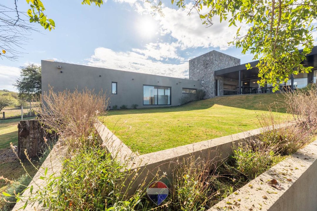 VENTA CASA 3 DORMI EL TERRON MENDIOLAZA CORDOBA