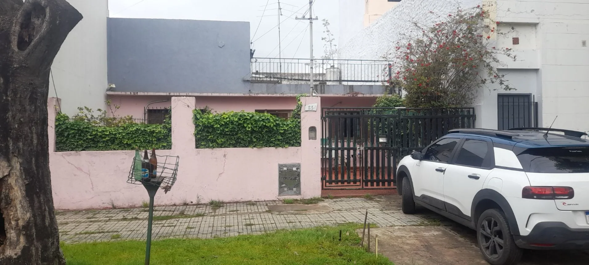 Casa de 3 ambientes en venta en La Plata, Calle 35 0, foto 2