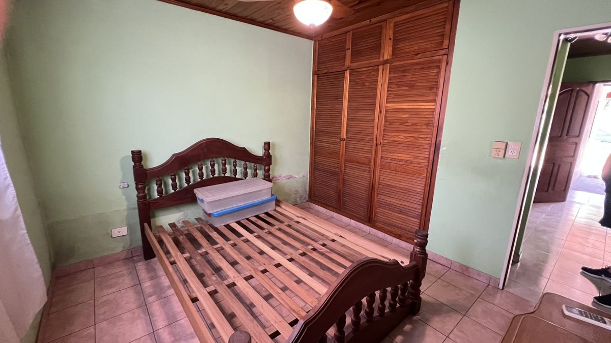 Foto 9 — CASA 7 AMBIENTES EN VENTA MONTE GRANDE GRAN LOTE