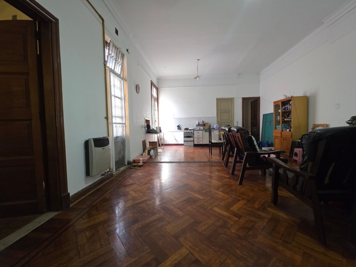 Foto 9 — VENTA CASA MULTIFAMILIAR EN FLORES