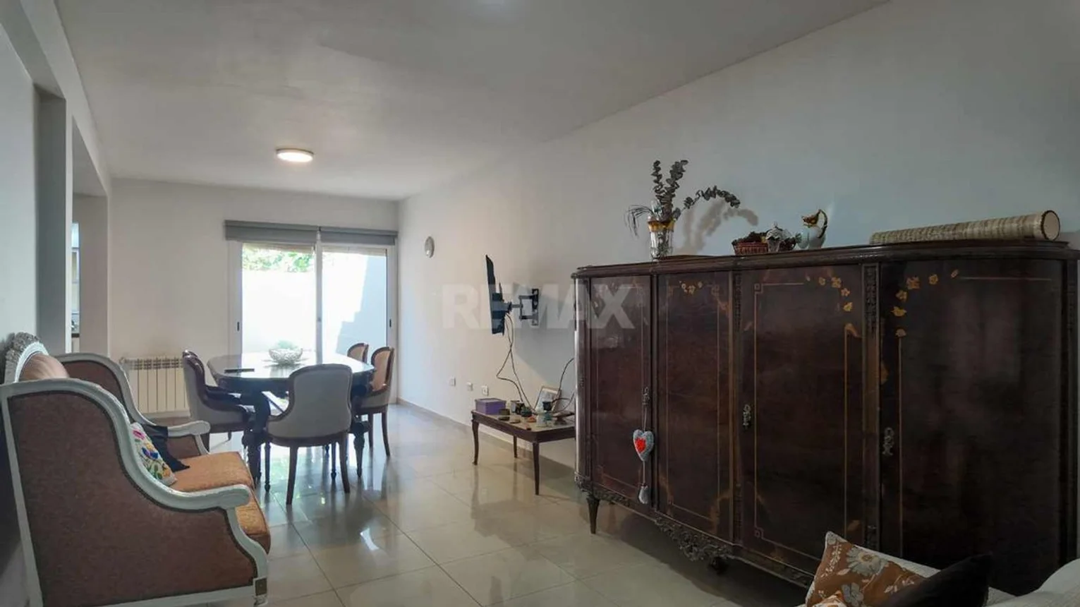 Casa en venta en Neuquén, foto 2