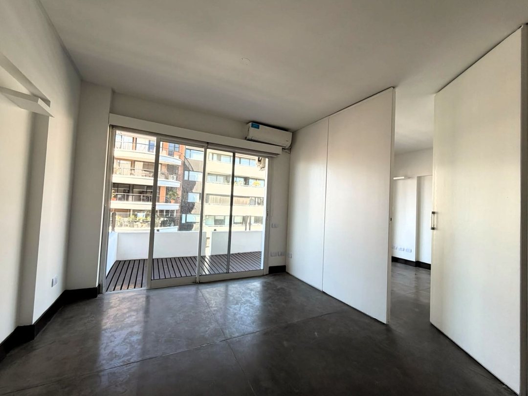Venta. 2 Amb. Balcon Aterrazado.Las Cañitas.