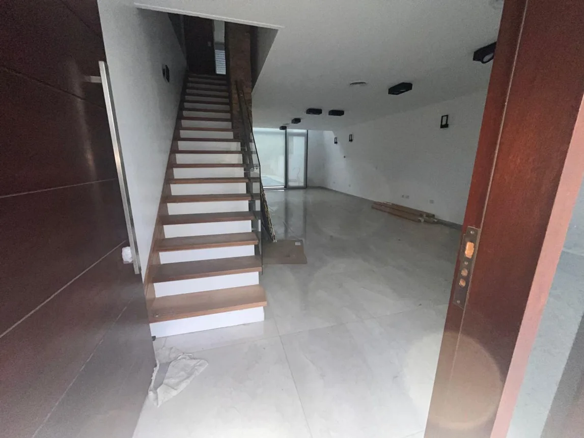 Casa de 6 ambientes en venta en Castelar, Lincoln 800, foto 5