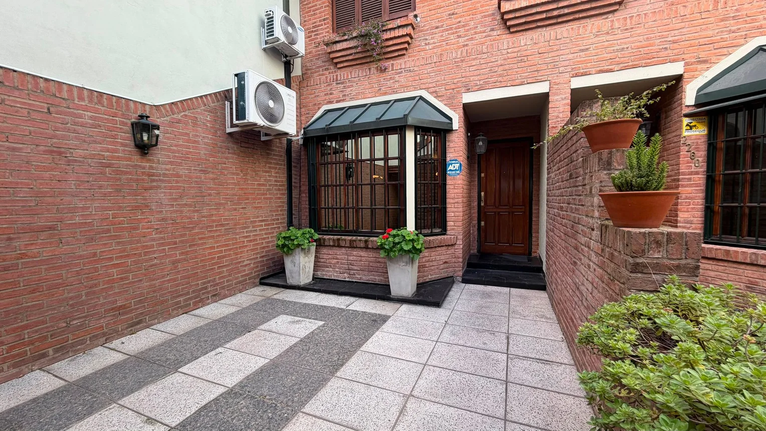 Casa tríplex de 4 ambientes en venta en Villa Pueyrredón, Carlos Antonio López 2200, foto 2
