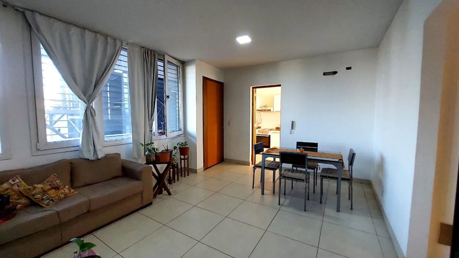 Departamento de 2 ambientes en venta en Guaymallén, Avenida Bandera de los Andes 1200