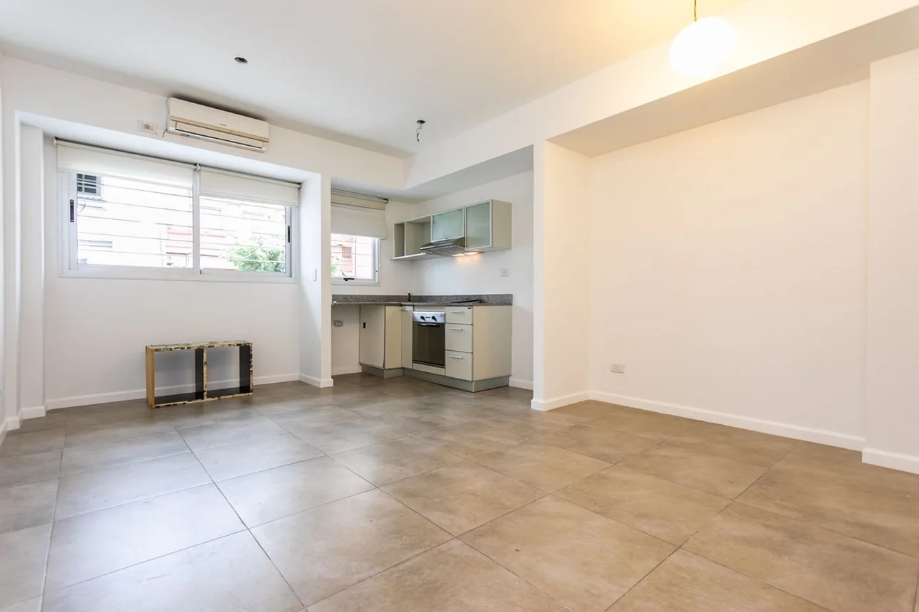 Departamento de 2 ambientes en venta en Parque Chacabuco, Avenida José María Moreno 1300