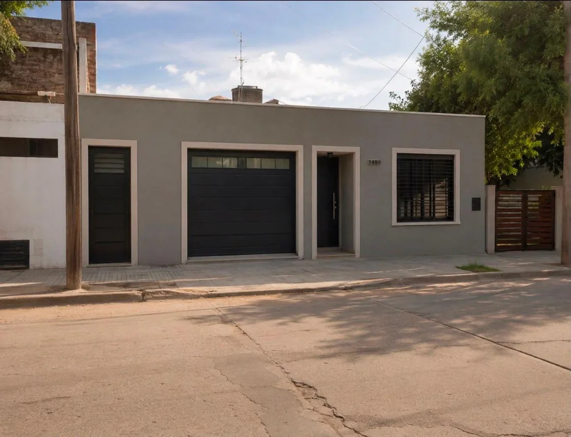 Remax vende casa 3 dormitorios altamira, foto 1