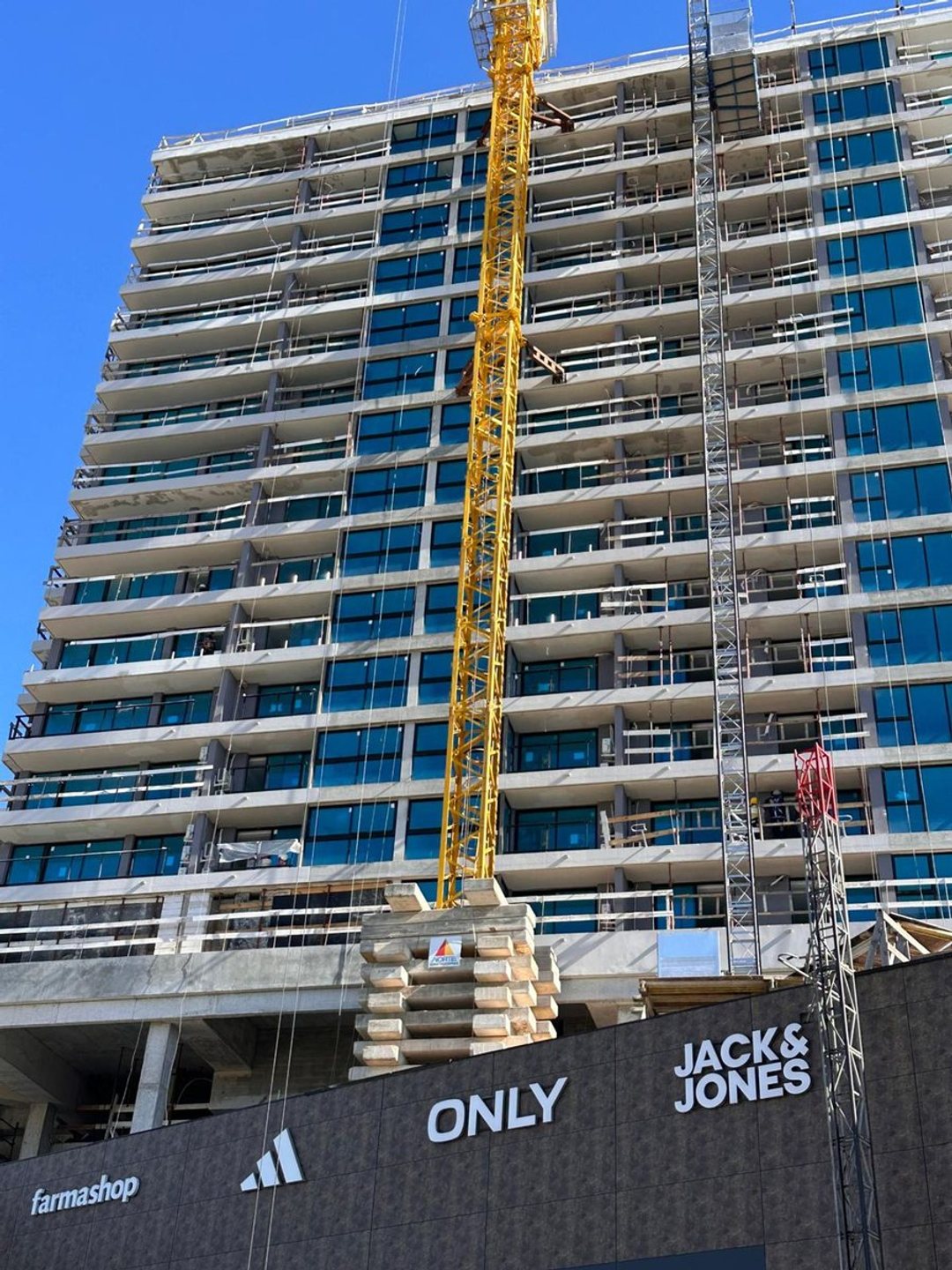 TORRE 2, MORE ATLANTICO, 1 DORM.PISO 7 C/AMENITIES