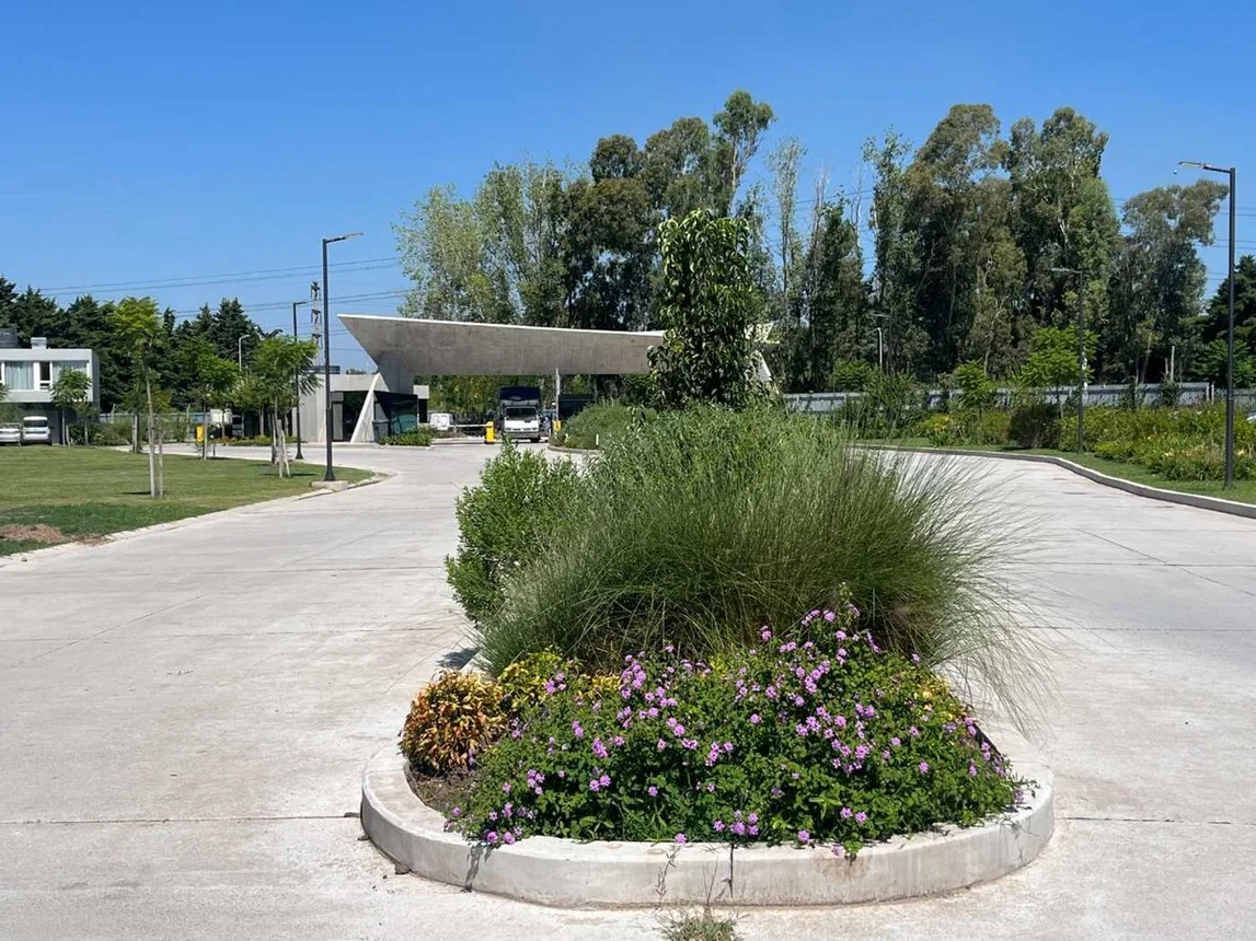 Casa dúplex en venta en Pilar, foto 3