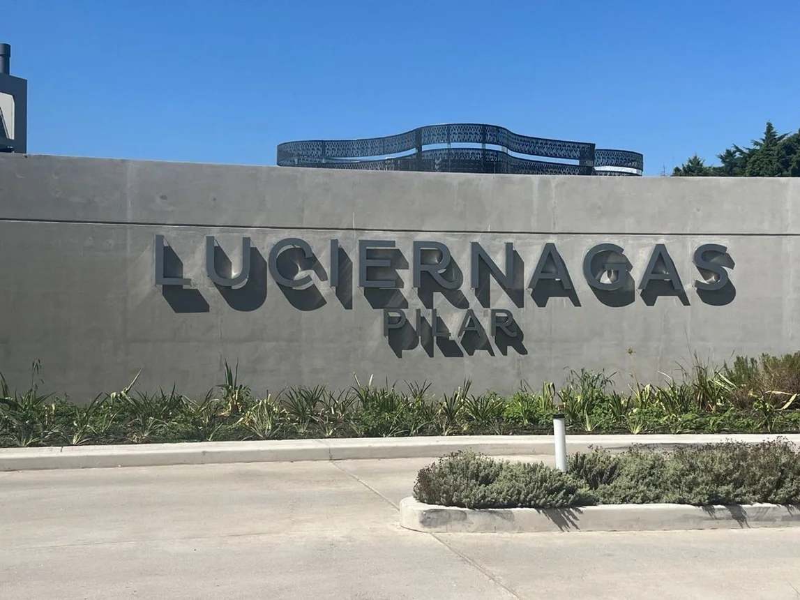 Casa dúplex en venta en Pilar, foto 2