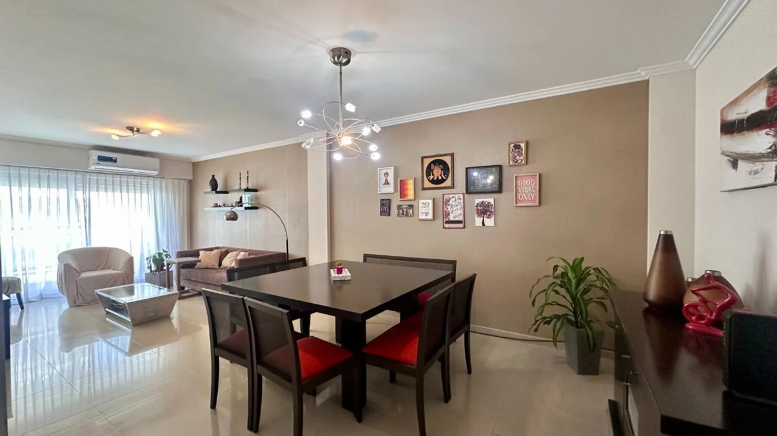 Departamento de 4 ambientes en venta en Castelar, Campana 800