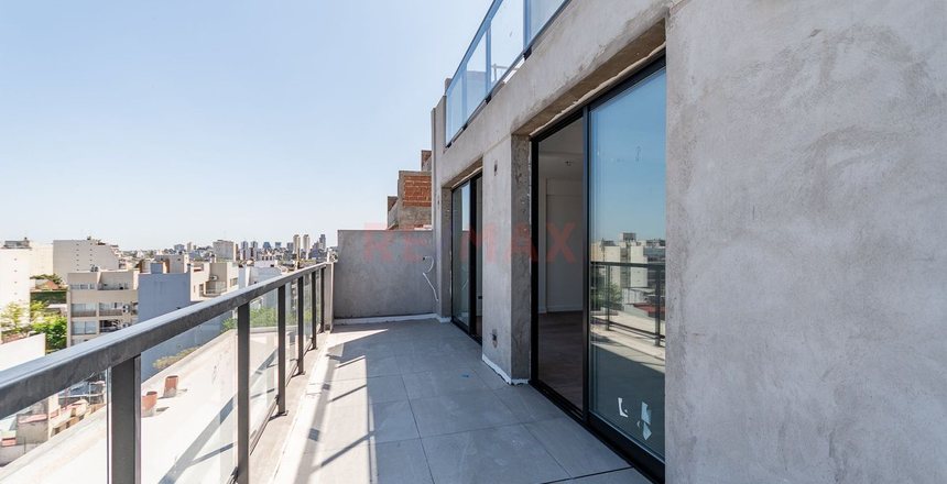 VENTA MONOAMBIENTE CON BALCON EN COGHLAN