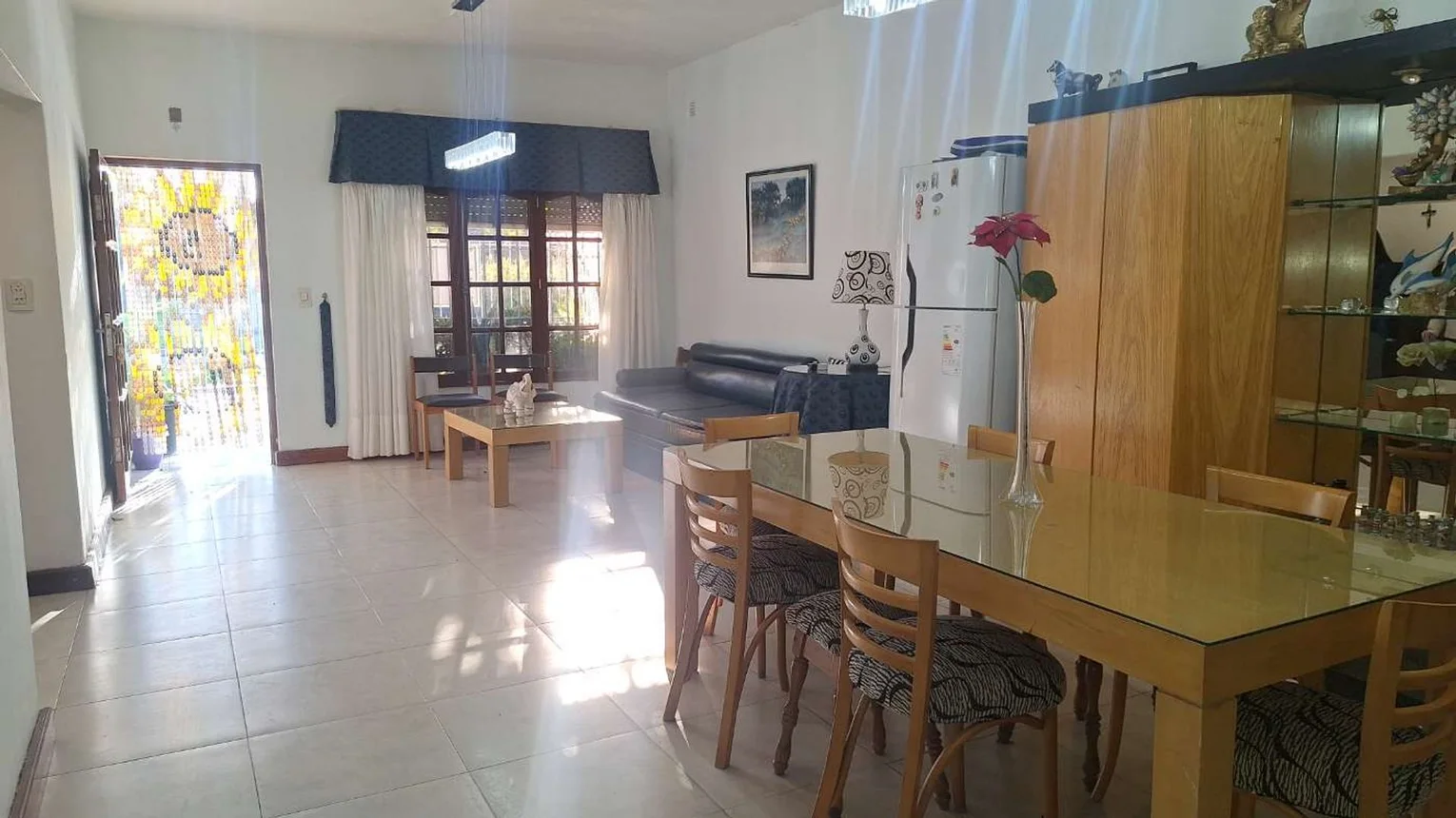 Venta casa 4 amb + 2 dptos cochera patio castelar, foto 4
