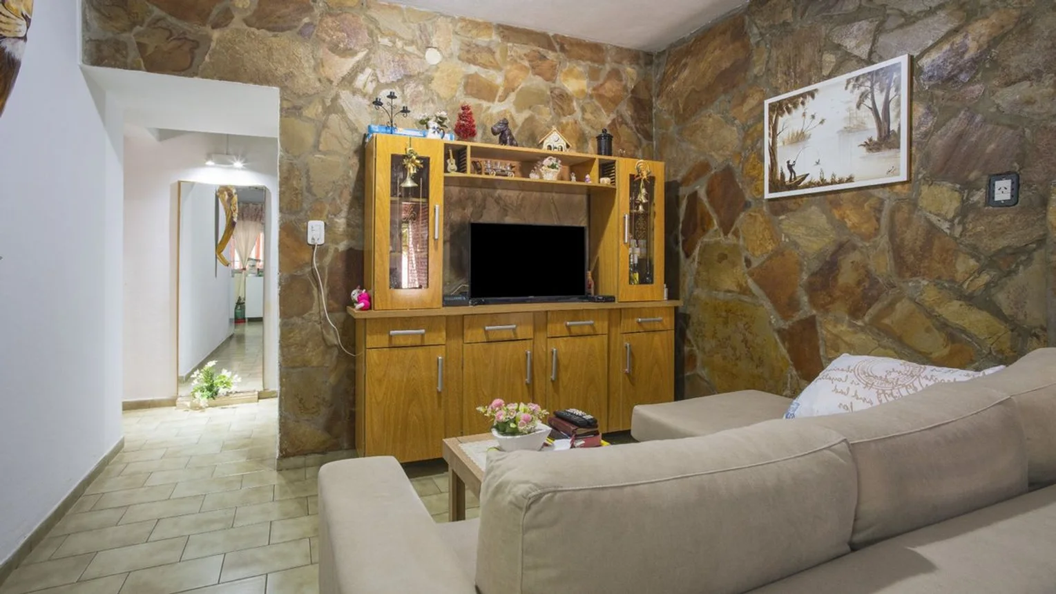 Venta casa 2 dormitorios + comodín en fisherton, foto 2