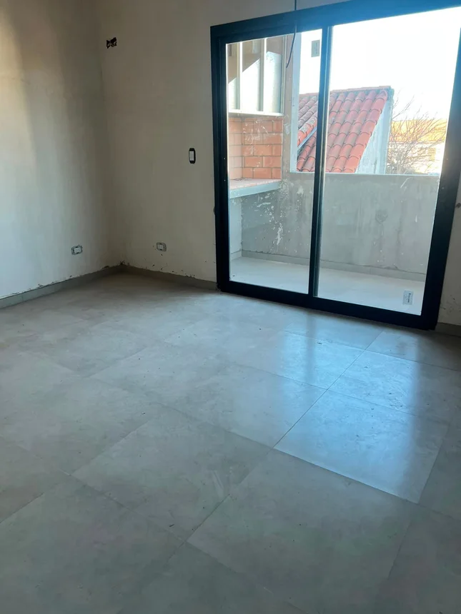 Departamento de 2 ambientes en venta en Bernal Oeste, Zapiola 300, foto 3
