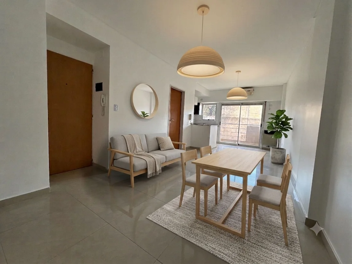Departamento en venta en Monte Castro