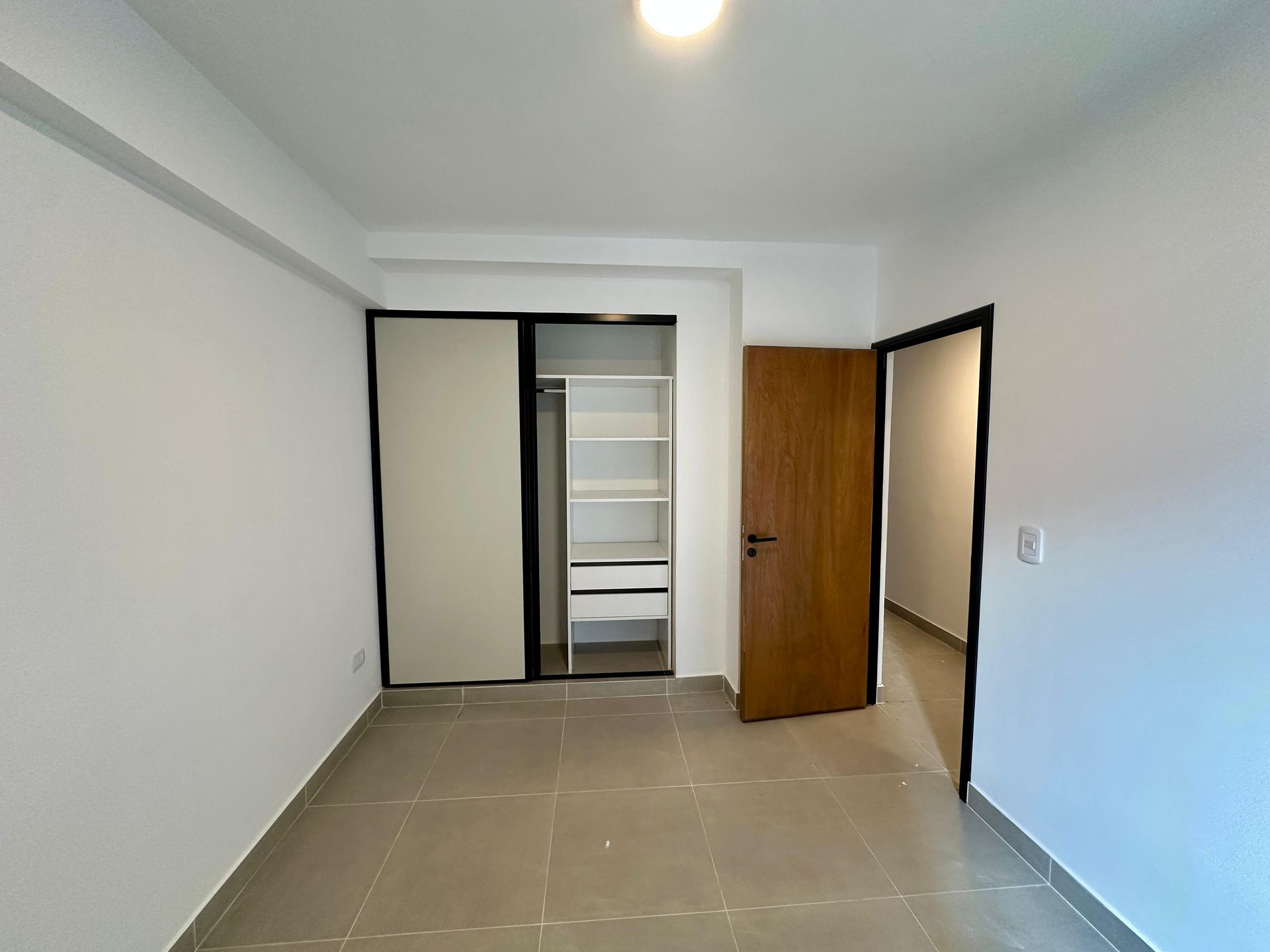 DEPARTAMENTO 1 DORM VENTA DUEÑO ACEPTA PERMUTA - foto 3
