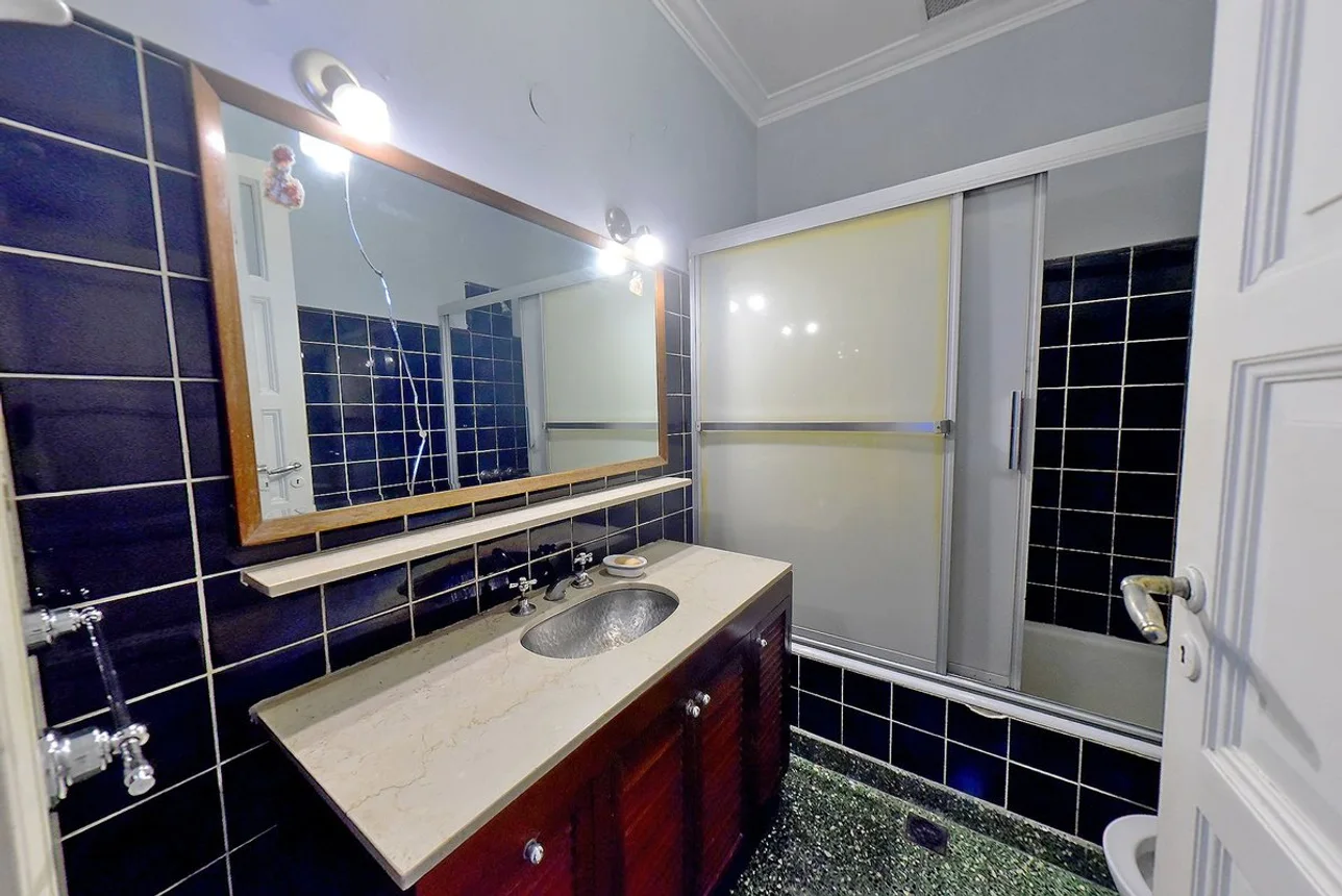 Casa de 6 ambientes en venta en Santos Lugares, Doctor A. Carbone 3700, foto 4
