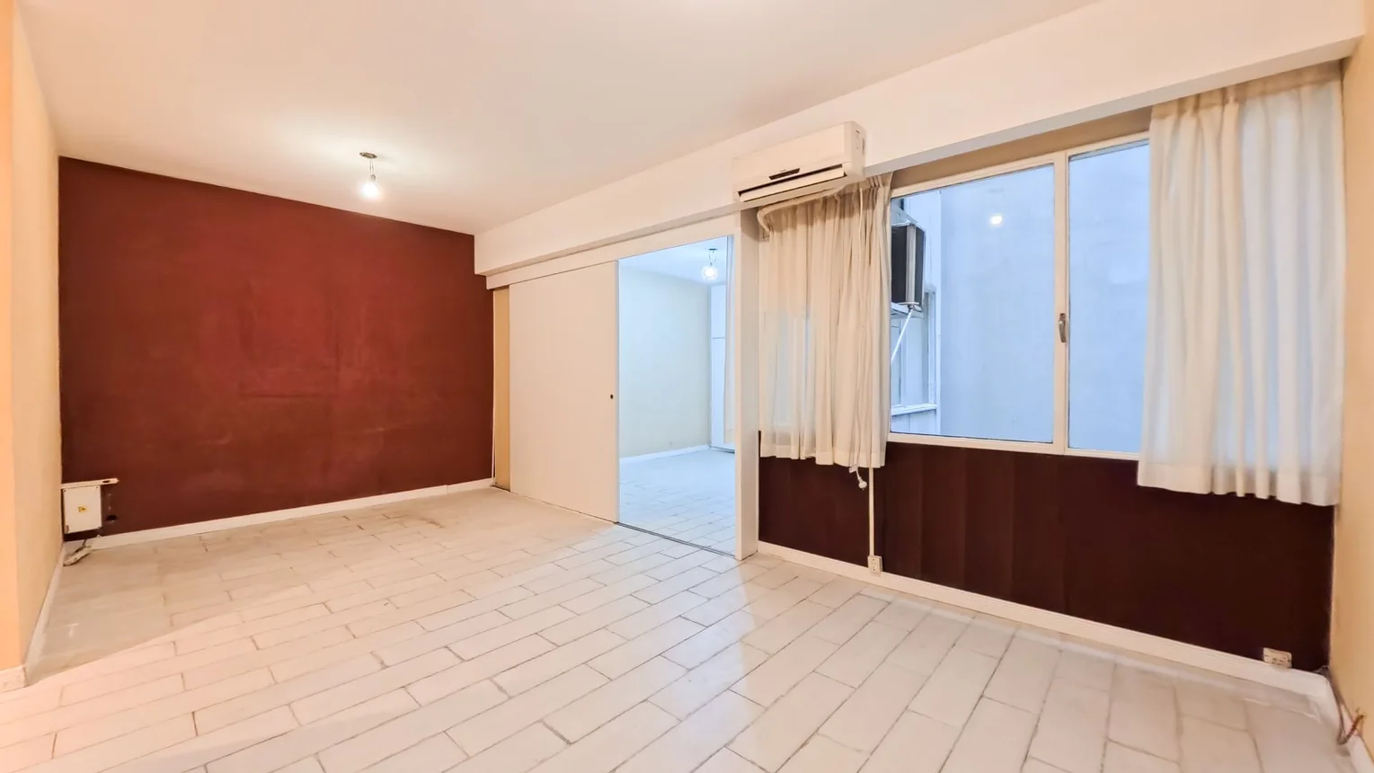 Departamento de 3 ambientes en venta en Monserrat, Avenida Hipólito Yrigoyen 1400