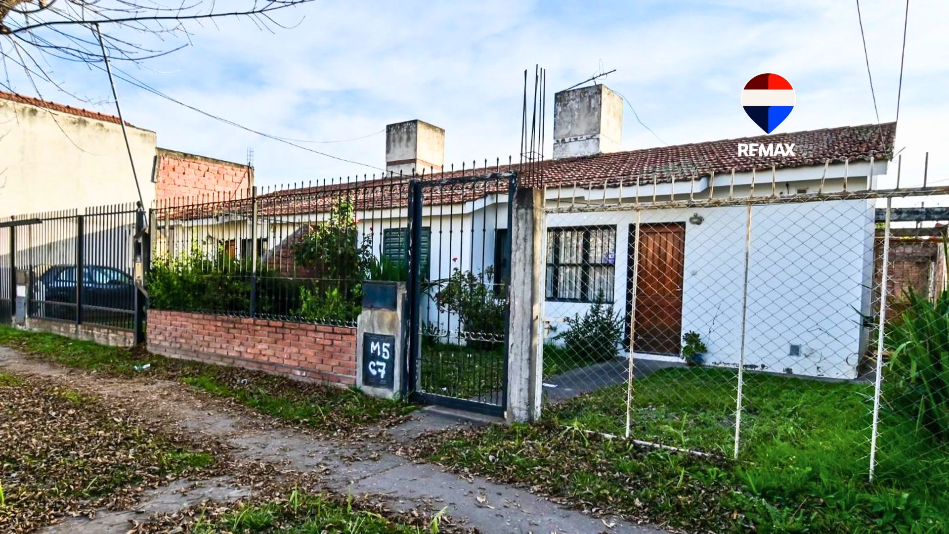 CASA VENTA 3 DORMITORIOS ZONA SUR APTO CREDITO - foto 1