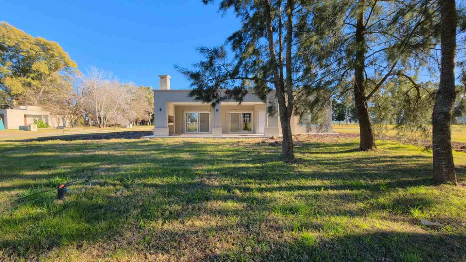 Casa en venta en La Plata, foto 2