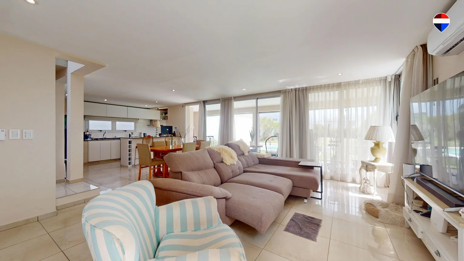 Casa de 5 ambientes en venta en City Bell, 458 E/ 11 y 13 0, foto 3