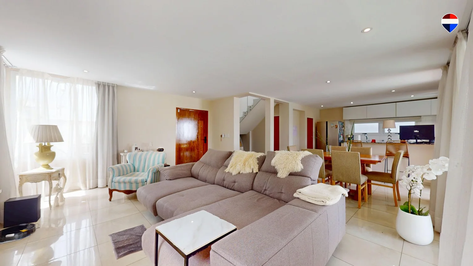Casa de 5 ambientes en venta en City Bell, 458 E/ 11 y 13 0